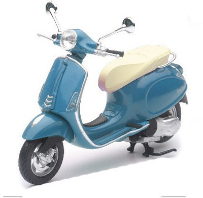 New-Ray Vespa Primavera Die cast Scooter (1:12) Scale(Blue)