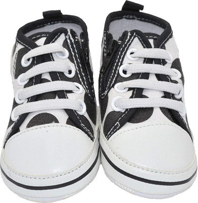 

Baby Bucket Boys & Girls Lace Sneakers(White