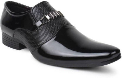 

Aura Ease Slip On For Men(Black
