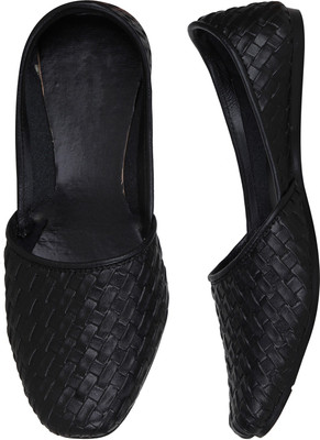 

MOU Ethnic Self Chatai Jutis For Men(Black