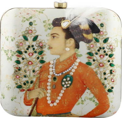 

Puneet Gupta Party White Clutch