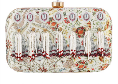 

Puneet Gupta Party White Clutch