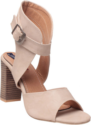 

MSC Women Camel Heels