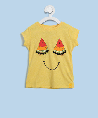 

United Colors of Benetton Girls Printed Polyester Cotton Blend T Shirt(Yellow, Pack of 1), 1aw
