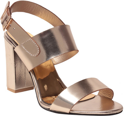 

MSC Women Gold Heels
