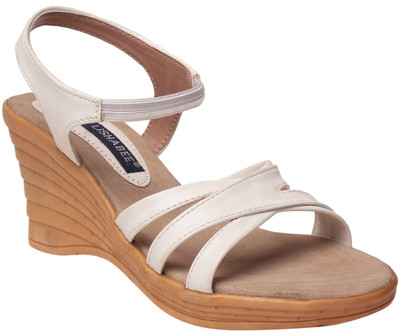 

MSC Women White Heels