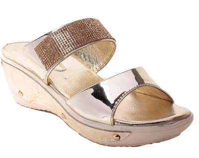 

MSC Women Gold Wedges
