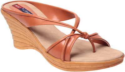 

MSC Women Beige Heels