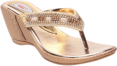 

MSC Women Gold Heels