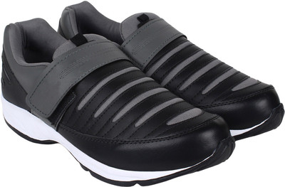 

Sporter 402 Running Shoes For Men(Black