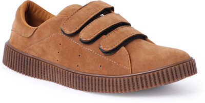 

CLOSHO Brown Casual Shoes Sneakers For Men(Tan, Light brown