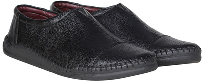 

Knight Ace Walktoe Casuals For Men(Black