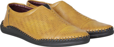 

Knight Ace Walktoe Casuals For Men(Tan, Beige