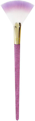 

Real Techniques Brush Crush 304 Fan Brush(Pack of 1)