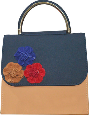 

Freddy's Hand-held Bag(Beige)