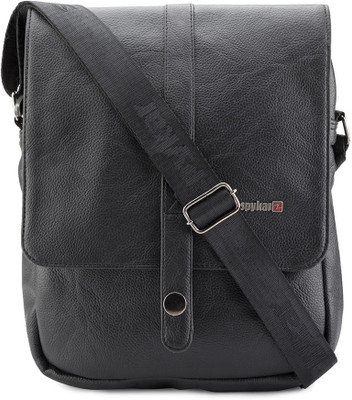 

Spykar Messenger Bag(Black)