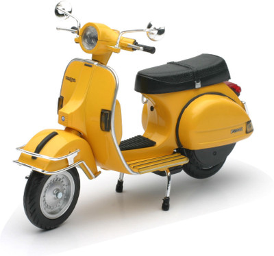 

New-Ray 1978 Vepa P200E Die cast Scooter (1:12) Scale(Yellow)