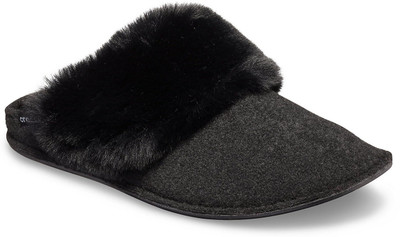 

Crocs Boys & Girls Slip On Slipper Flip Flop(Black