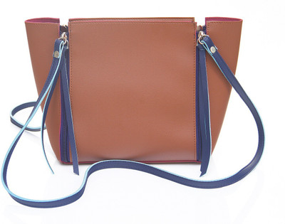 

CarryWalk Shoulder Bag(Tan)