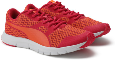 

Puma Boys & Girls Lace Running Shoes(Orange, Orange clown fish-black