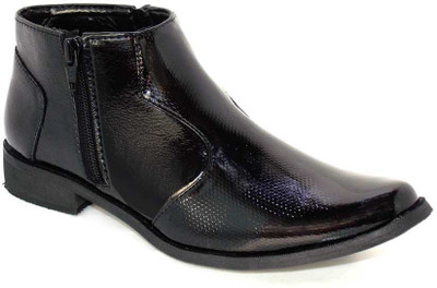 

D'zigners Boys Slip on Casual Boots(Black