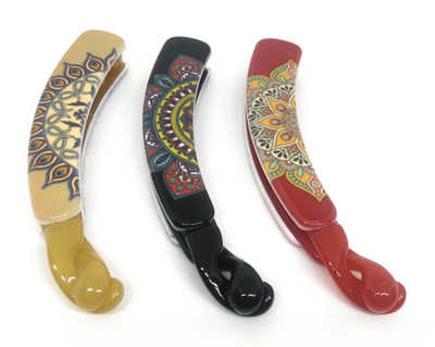 

Khubsurat Premium Banana Clip / Banana Claw Clip, Set of 3 Pieces of 3 Colors, Smooth Touch Feel, Length 11 Centimeters Banana Clip, Hair Clip(Multicolor)