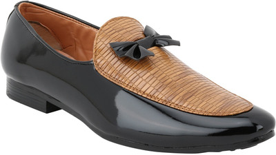

Voila Glossy Leather Shiny Wooden Party Wear For Men(Black