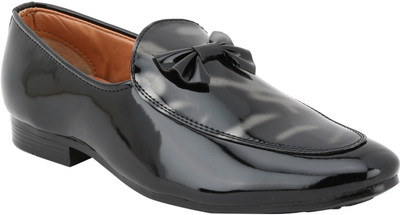 

Voila Glossy Leather Shiny Party Wear For Men(Black