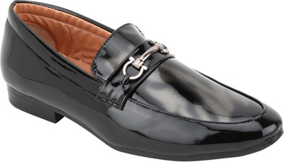 

Voila Glossy Leather Shiny Party Wear For Men(Black