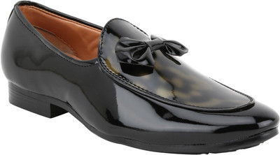 

Voila Glossy Leather Shiny Party Wear For Men(Black
