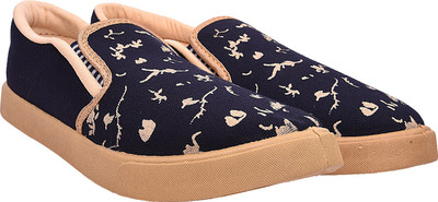 

Vedano Slip On Sneakers For Men(Black, Beige