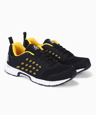 

REEBOK CRUISE RIDE XTREME Running Shoes For Men(Black, Black/primal yellow