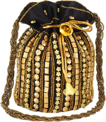 

Favria Zari Potli(Black)
