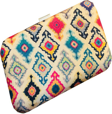 

CRAFTBAZAAR Party White Clutch