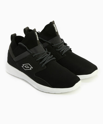 

Lotto APRICA Running Shoes For Men(Black, 010