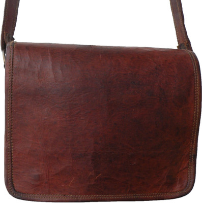 

Antarmana Shoulder Bag(Brown)