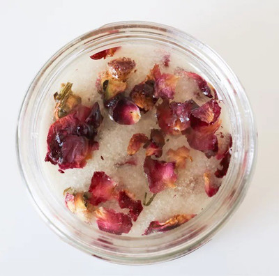 

ADVAIT ABEER ORGANIC BODY SCRUB (200 g) ROSE MILK Scrub(200 g)