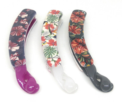 

Khubsurat Premium Banana Clip / Banana Claw Clip, Set of 3 Pieces of 3 Colors, Floral Concept, Smooth Touch Feel, Length 11 Centimeters Banana Clip, Hair Clip(Multicolor)