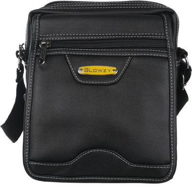 

Blowzy Sling Bag(Black)