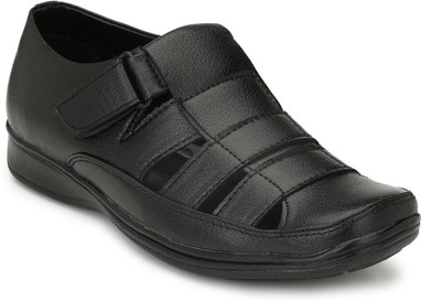 Server Men Black Sandals