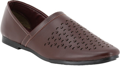 

Voila Leather Casuals For Men(Brown, Brown;black