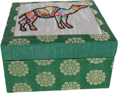 

Indha Craft Hand Embroidered camel Motif Green Colour Make uP and Jewellery Vanity Box(Green)