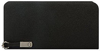 

Auriel Casual Black Clutch