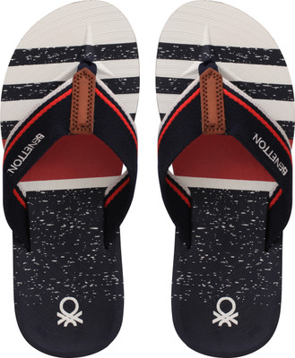 

United Colors of Benetton Flip Flops, Red