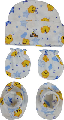 

Kidbee Baby Booties Mittens Cap Combo Set(Multicolor)