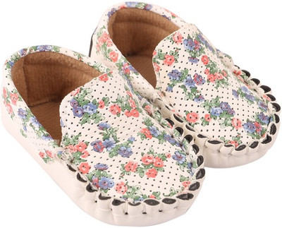 

Poddar Fashion Square Boys & Girls Slip on Loafers(White