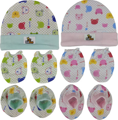 

Kidbee Baby Printed Soft Booties Mittens Cap Combo Set(Green , Pink)