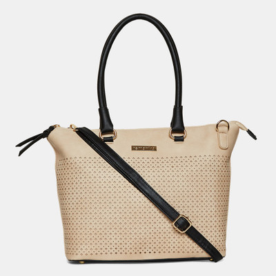 Remanika Women Black Tote at flipkart