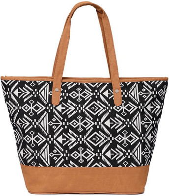 

Kanvas Katha Tote(Multicolor)