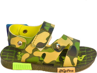 

HYFEX Boys & Girls Velcro Sports Sandals(Multicolor, Green